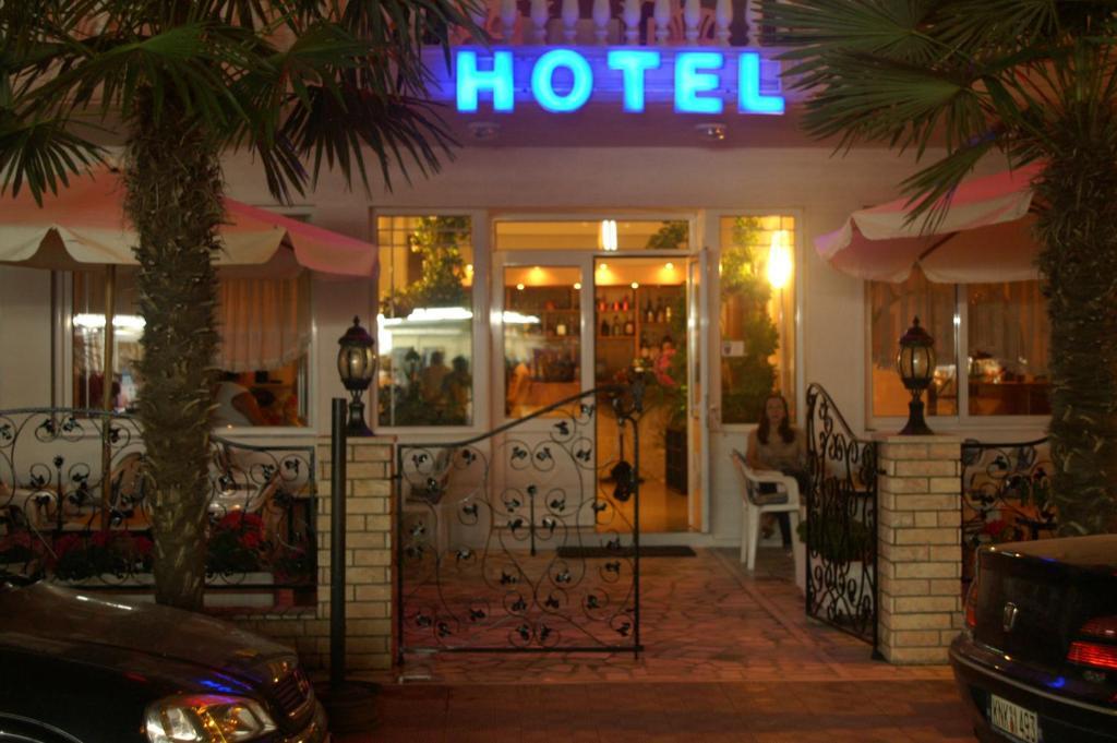 Gold Stern Hotel Paralia Katerinis Exterior photo